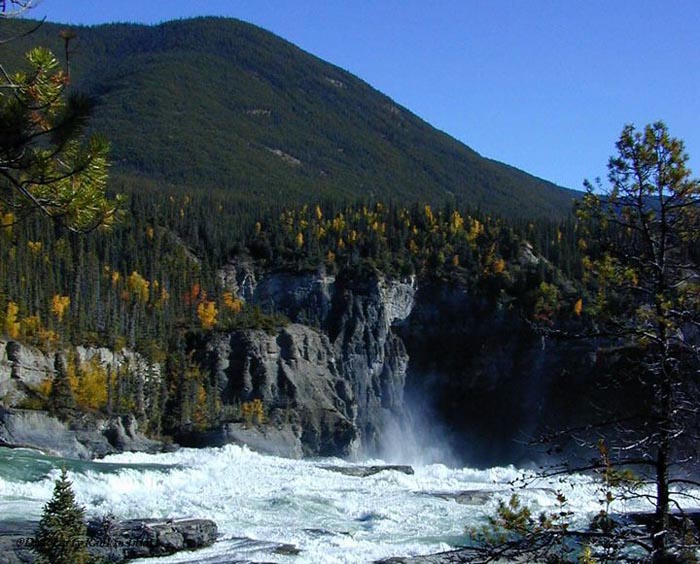 Falls thundering b