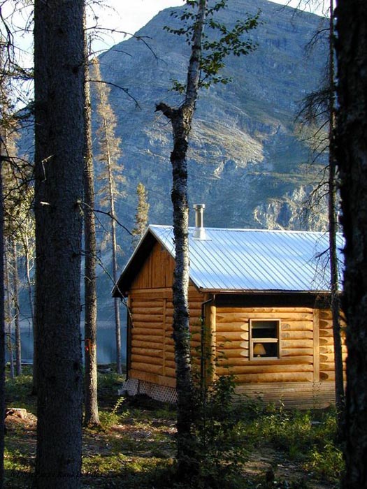 lodge back